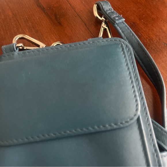 ILI Blue Crossbody wallet - Picture 2 of 12